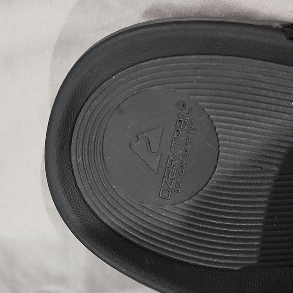 NWT men sandals size 13 black - Picture 9 of 9